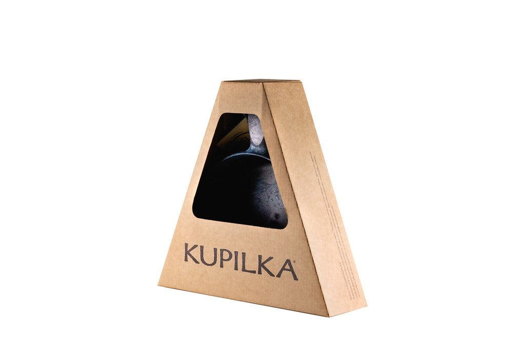 Kupilka 55 Bowl in Blau in der dreieckigen Kartonverpackung mit Kupilka Logo