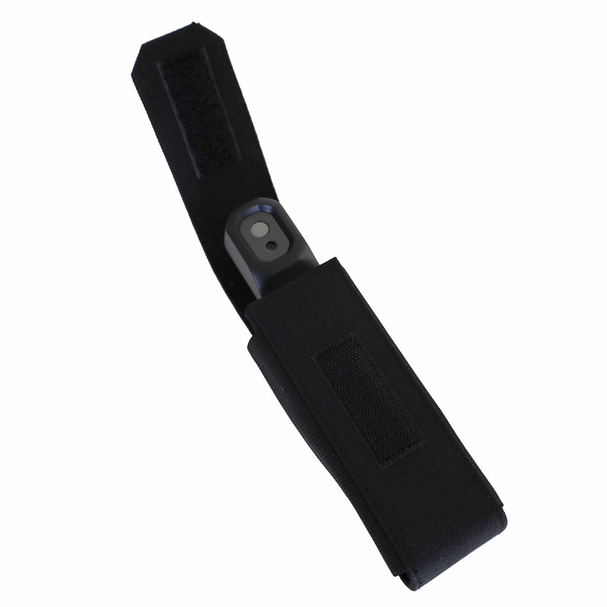 FLIR Pouch Edge Pro geöffnet, mit der Kamera in der Tasche und Klettverschluss an der Klappe