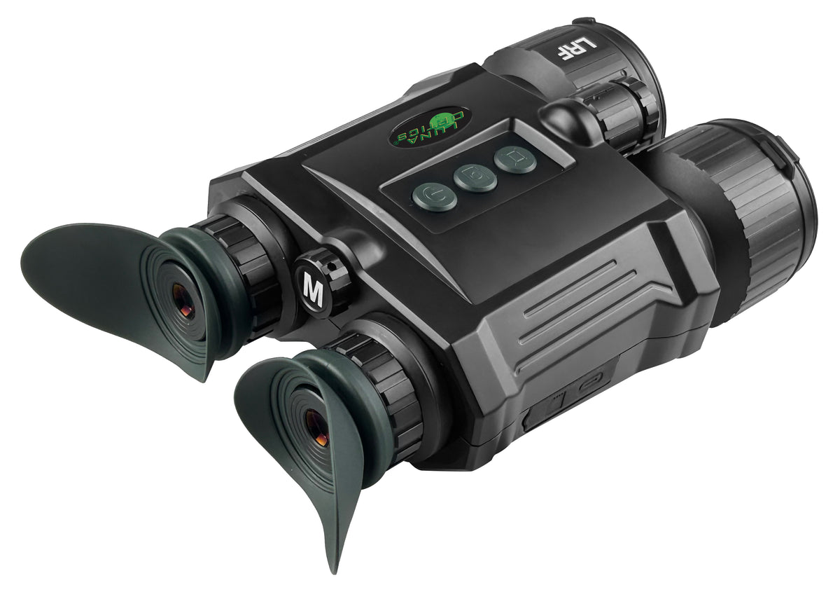 Luna Optics Nachtsichtgerät von hinten mit zwei großen Augenmuscheln und drei Tasten oben