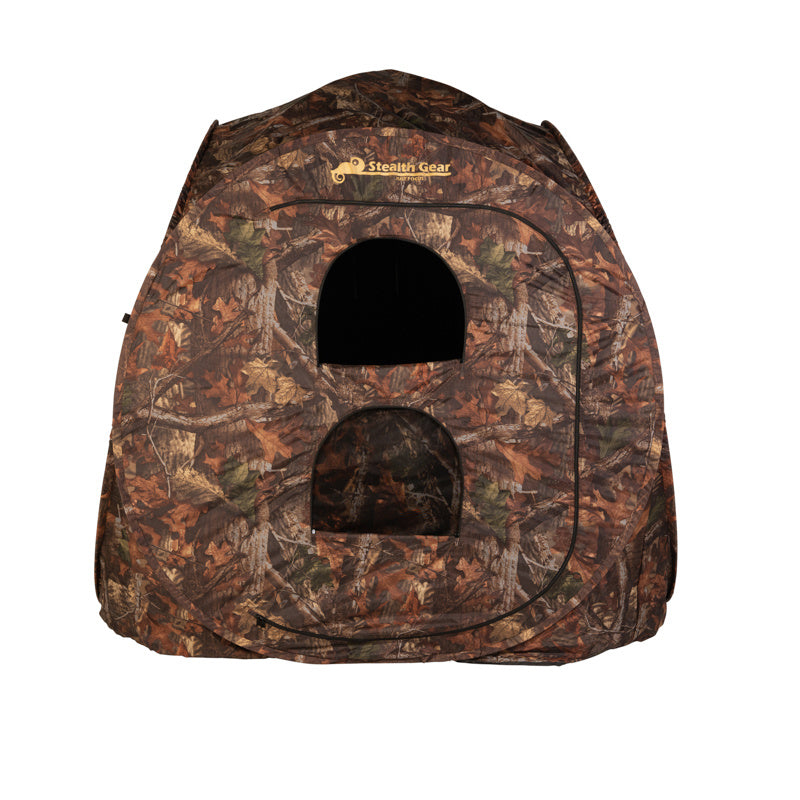 Stealth Gear Two Man Square Hide von vorn mit zwei Sichtlöchern übereinander und Logo oben