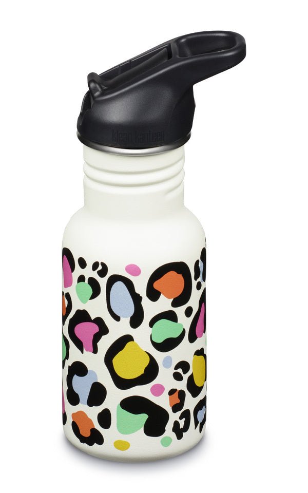 Klean Kanteen Kid Classic Trinkflasche in Weiß mit bunten Leopardenflecken und schwarzem Sportdeckel