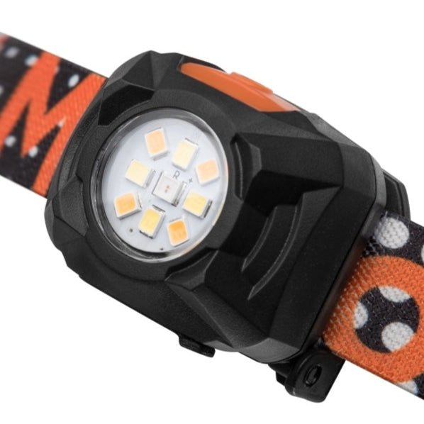 Mactronic Rebel Detail des schwarzen Lampenkopfs mit einem Ring kleiner LEDs hinter dem Glas