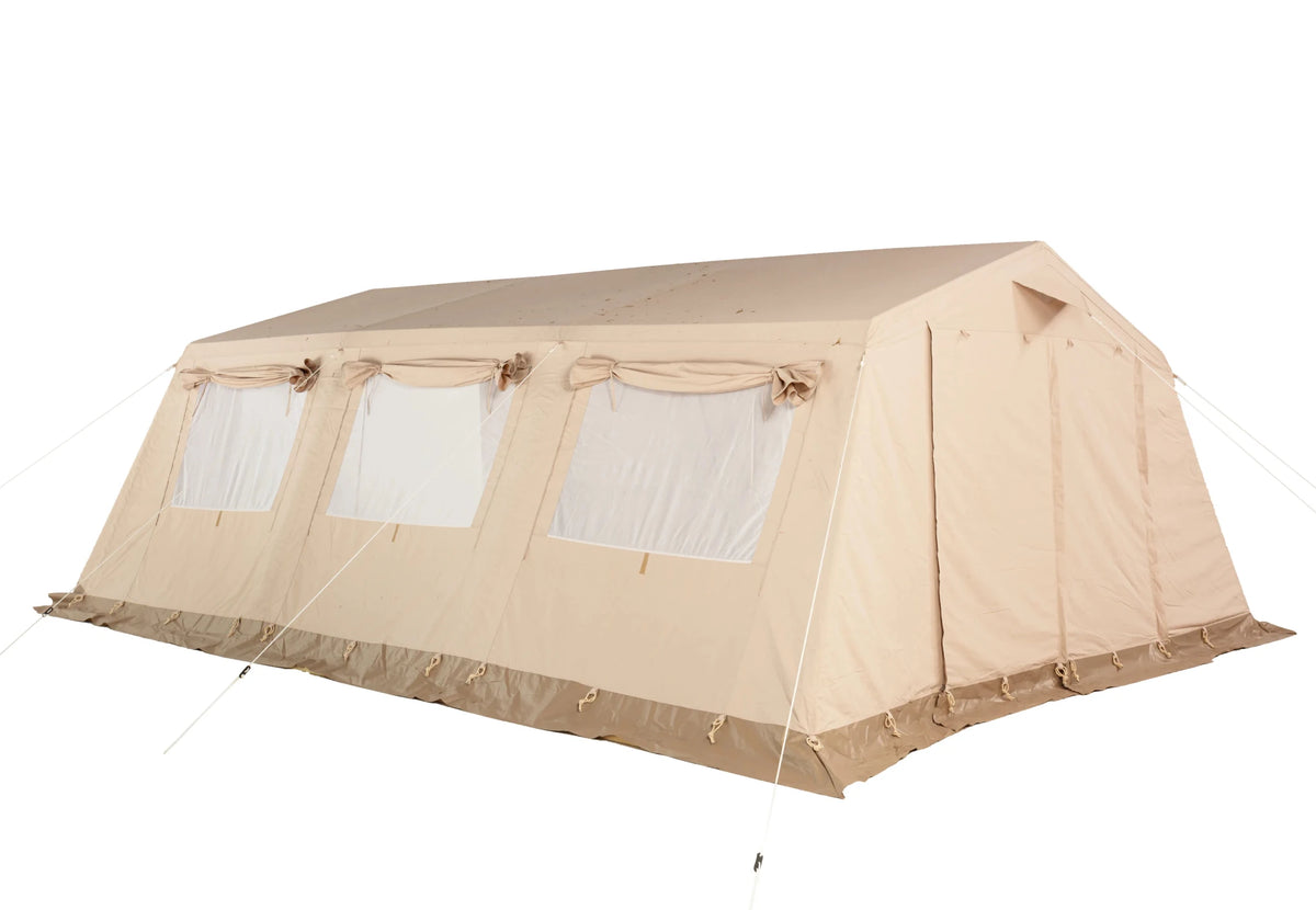 CanvasCamp Mess Pfadfinderzelt Traveller mit aufgerollten Fensterklappen an der Seite