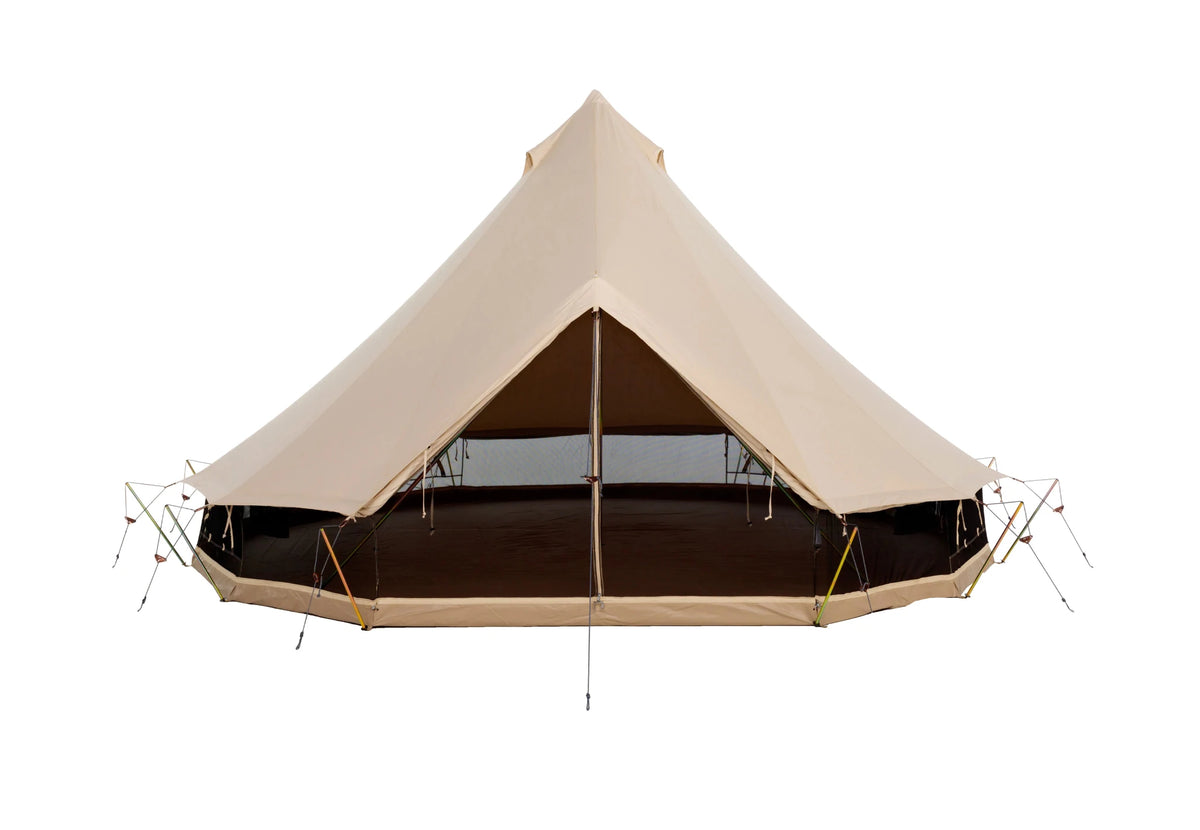 CanvasCamp Sibley Apex 450 mit offener Tür, aufgerollten Wänden und Netz rundum
