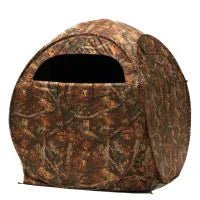 Stealth Gear Tarnzelt Square mit einem breiten offenen Sichtstreifen an der Vorderseite