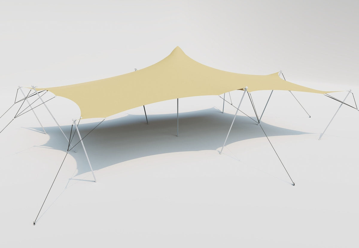 CanvasCamp Stretch Tent Q2 rechteckig aufgespannt mit einer Spitze, schräg von der Seite