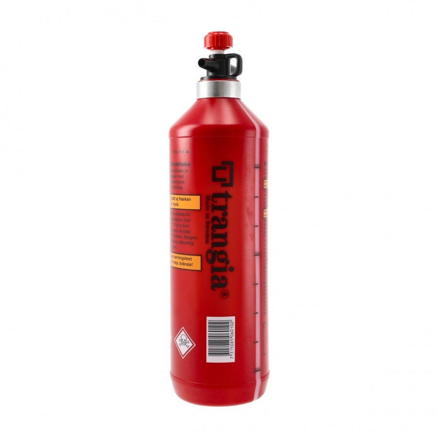 Trangia Brennstoffflasche in Rot, schlanke hohe Flasche mit Ausgießer und Logo an der Seite