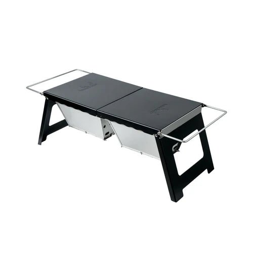 Winnerwell Campingtisch in Schwarz mit geschlossenen Deckplatten und Metallgriffen an den Seiten