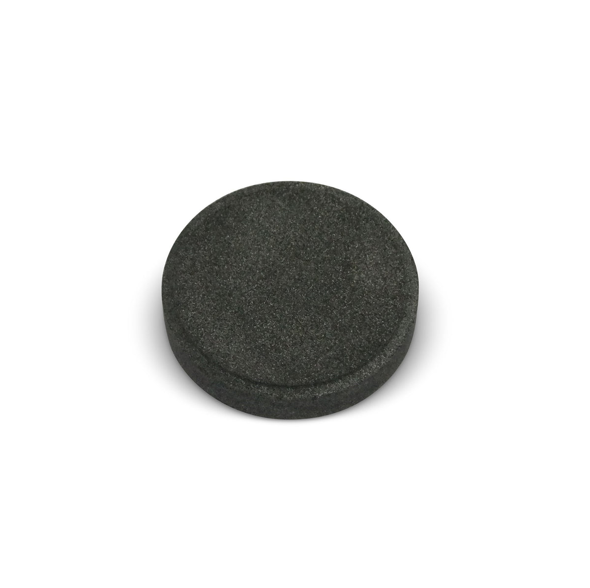 Lifesaver Liberty Active Carbon Discs, eine einzelne schwarze Aktivkohlescheibe