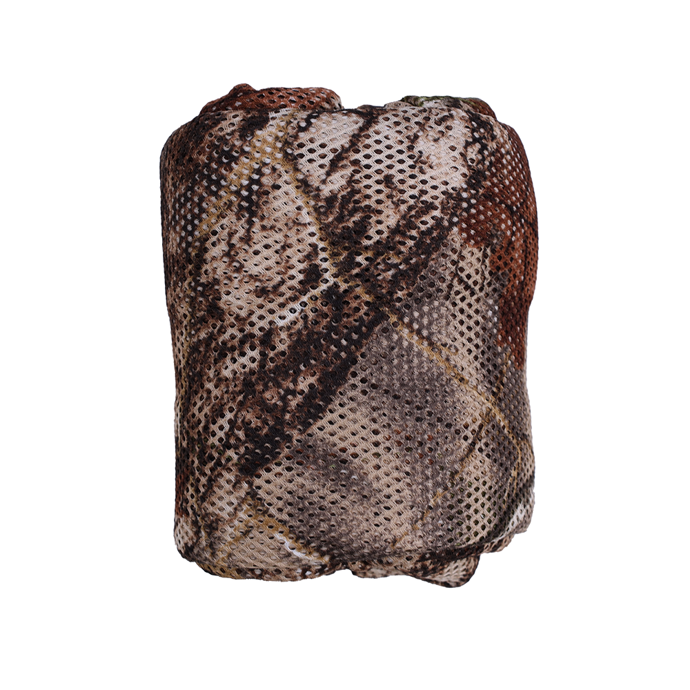 Outdoor Club Tarnnetz Brown Forest zu einem kleinen Paket gefaltet