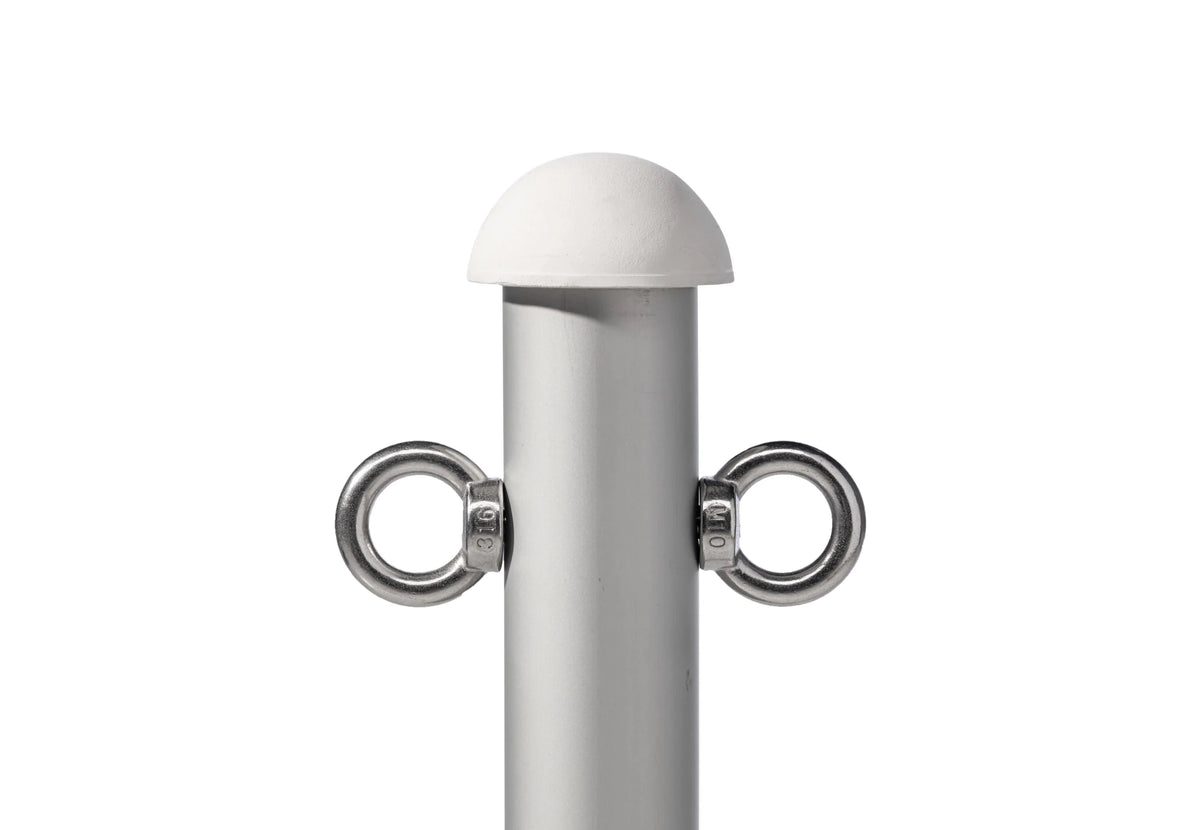 CanvasCamp Aluminium Stangenset, Oberseite einer Stange mit weißer Kappe und zwei Metallösen