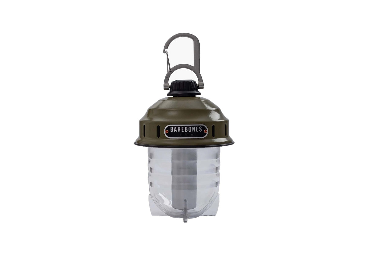 Barebones Beacon Campinglampe in Olivgrün mit Karabiner zum Aufhängen