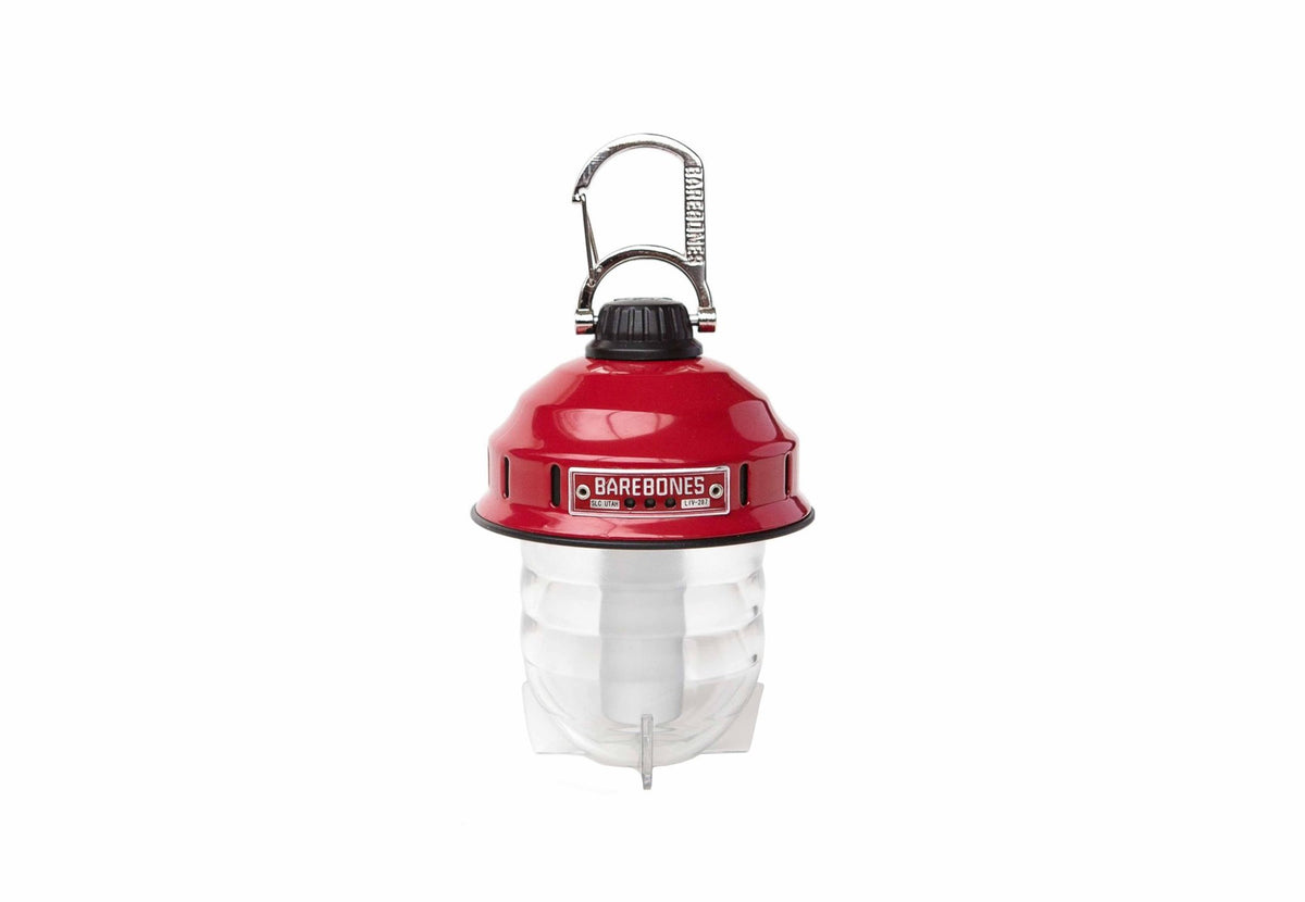 Barebones Beacon Campinglampe in Rot mit Karabiner zum Aufhängen