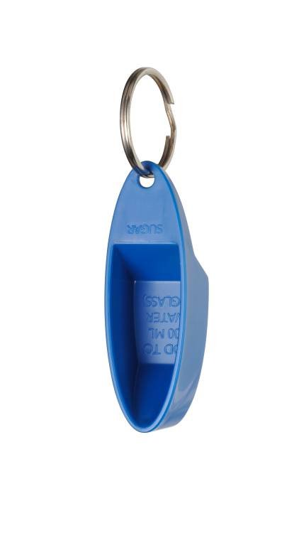 Care Plus ORS Messlöffel aus blauem Kunststoff an einem Schlüsselring aus Metall