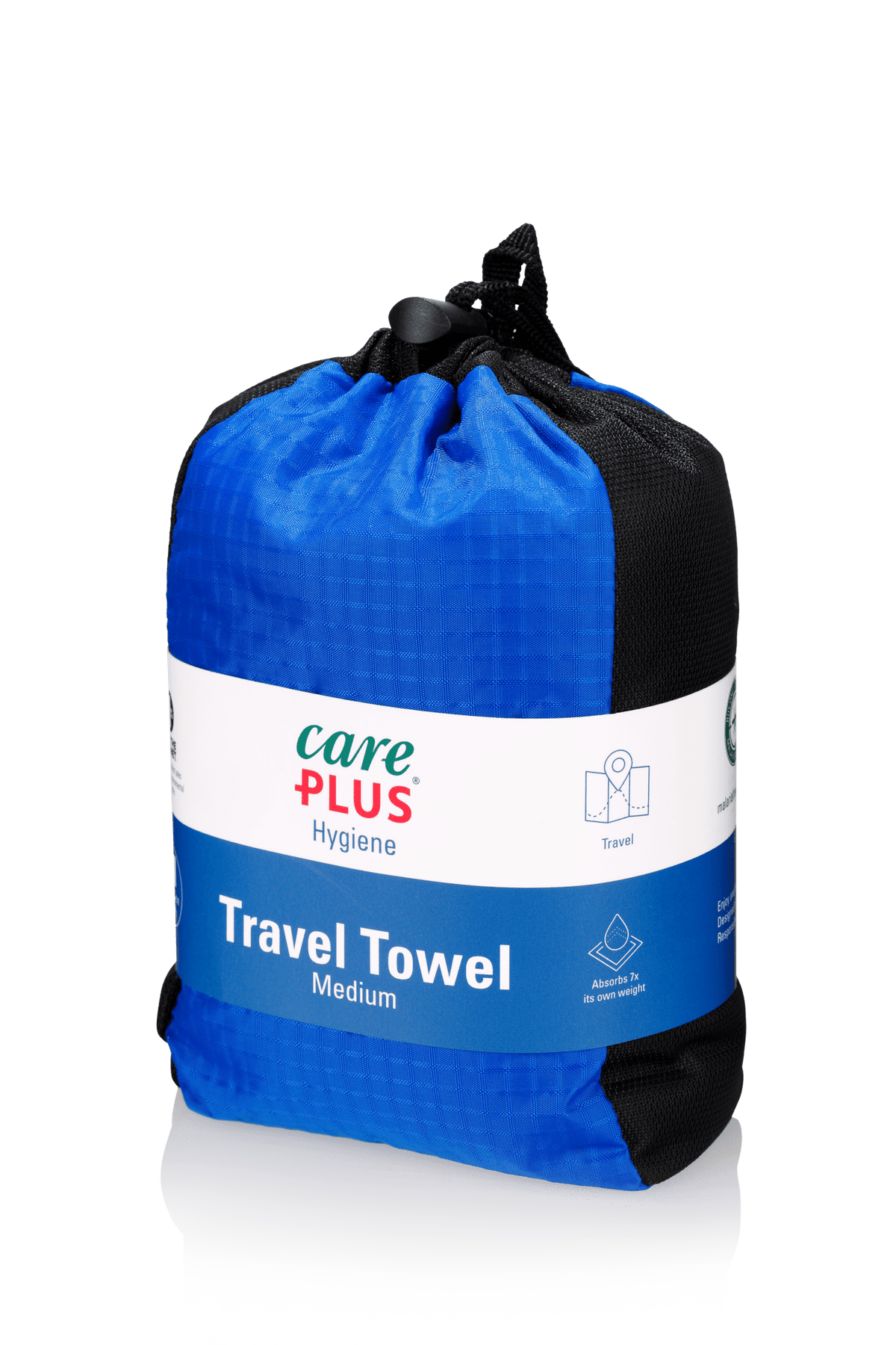 Care Plus Travel Towel Medium in Blau, gefaltet in der Aufbewahrungstasche mit Kordelzug