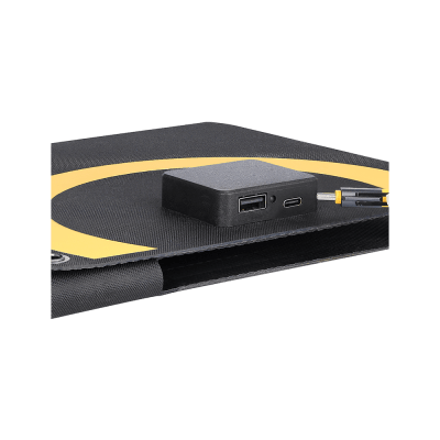 WakaWaka Solar 20 Detail der Anschlussbox mit einem USB-A- und einem USB-C-Anschluss