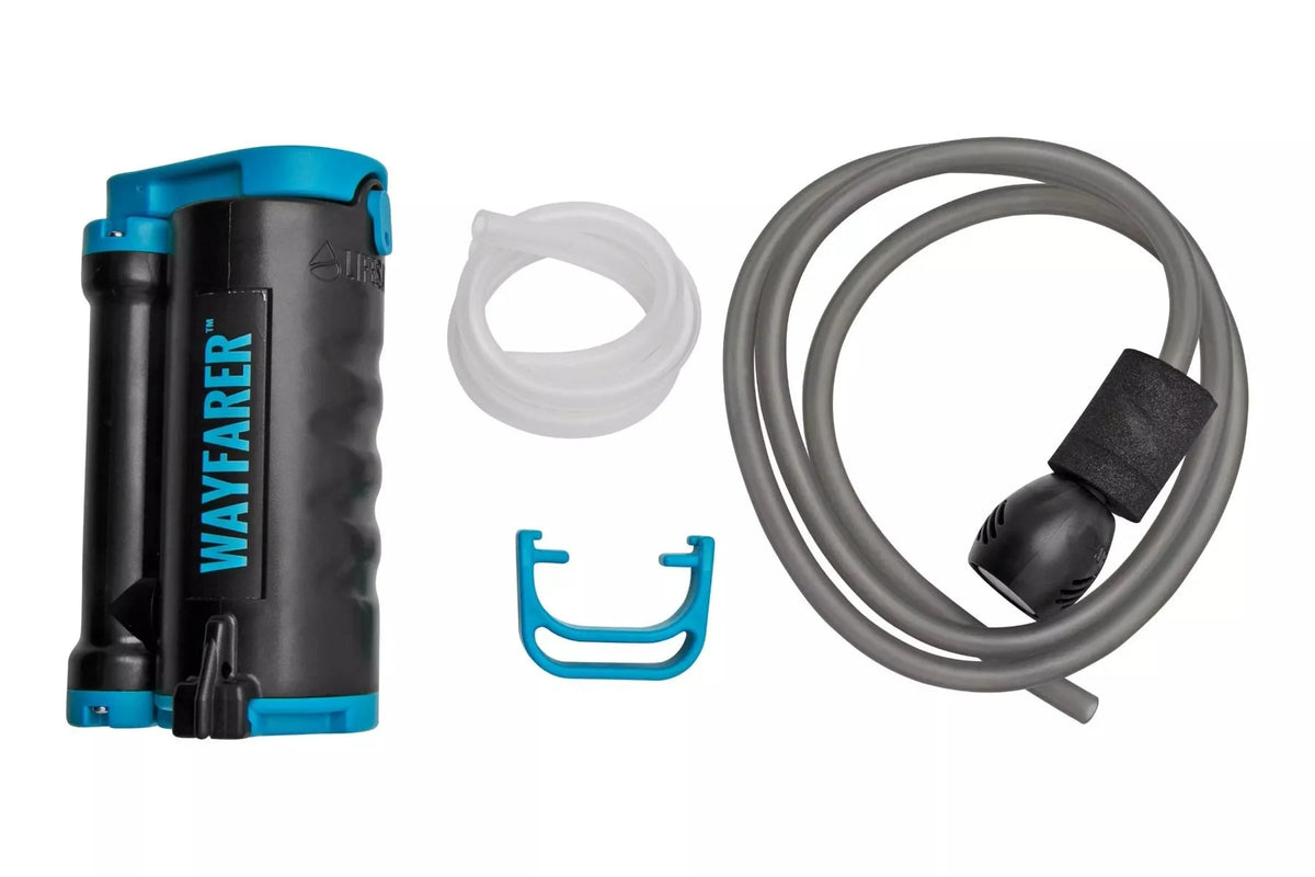 Lifesaver Wayfarer mit Einzelteilen, durchsichtiger Schlauch, blauer Clip und grauer Ansaugschlauch