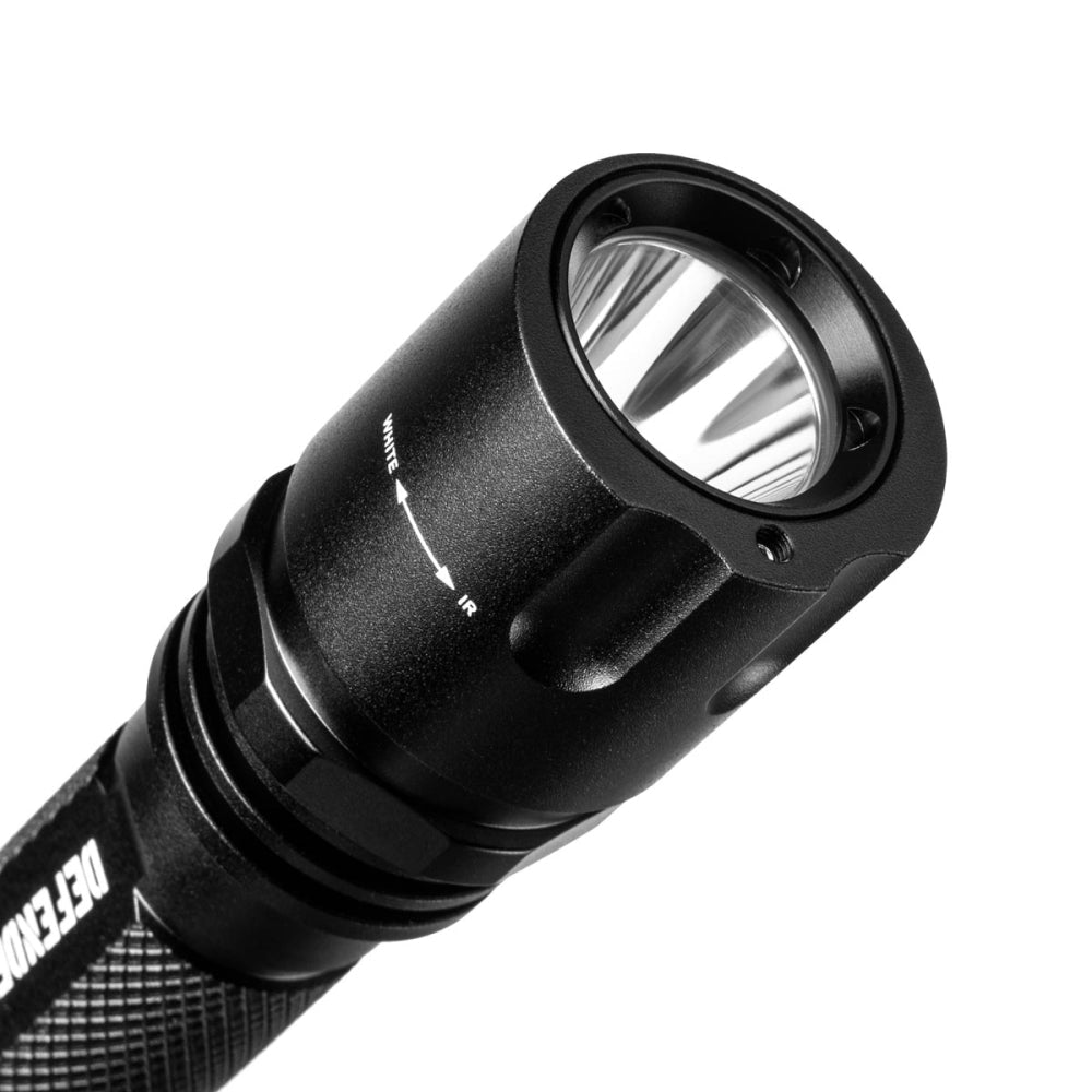Mactronic Defender IR Lampenkopf mit Reflektor und Drehring mit den Stufen Weiß und IR