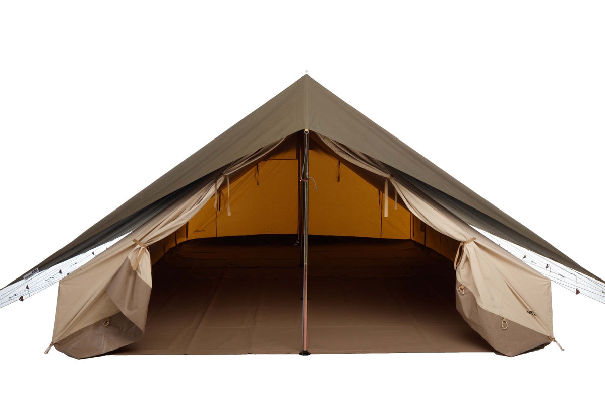CanvasCamp Apex 4 x 4 mit dunkel graubraunem Dach und aufgerollten Türen, Blick ins Zelt
