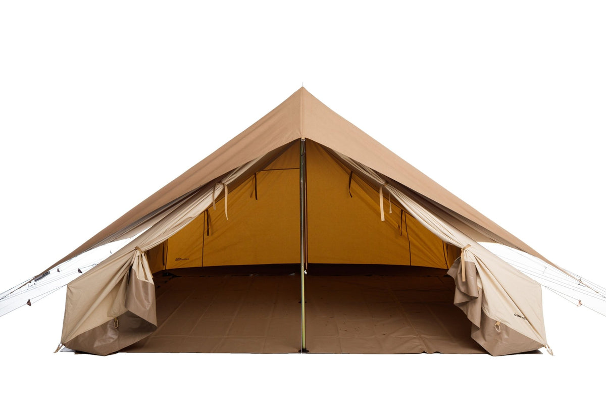 CanvasCamp Apex 4 x 4 von vorne mit aufgerollten Türpaneelen und Blick ins Zelt