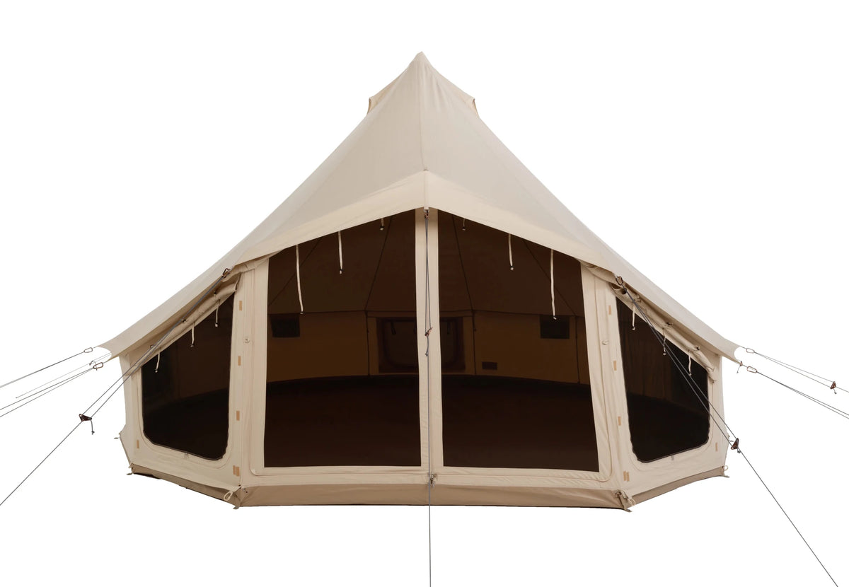 CanvasCamp Sibley Apex 520 Panorama von vorne mit aufgerollten Paneelen und großen Netzfenstern