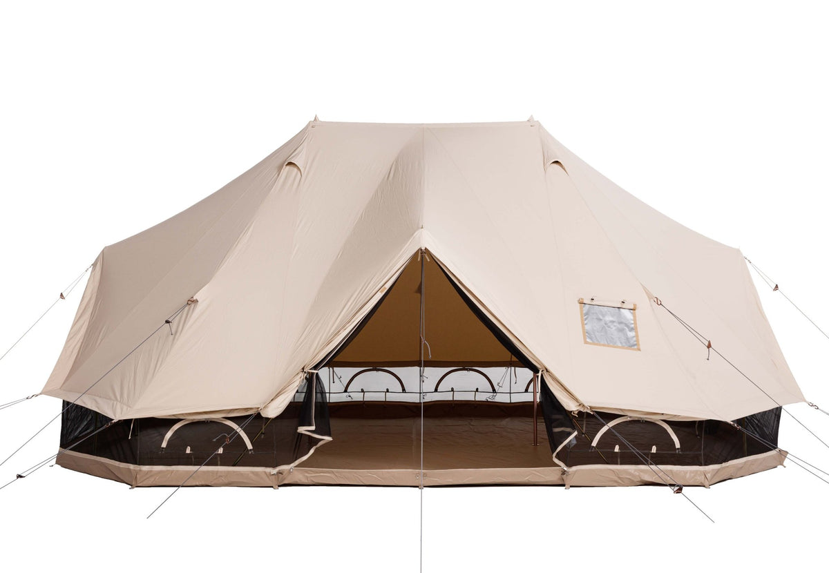CanvasCamp Sibley Apex 600 Twin mit offener Tür und hochgerollten Seitenwänden mit Moskitonetz ringsum
