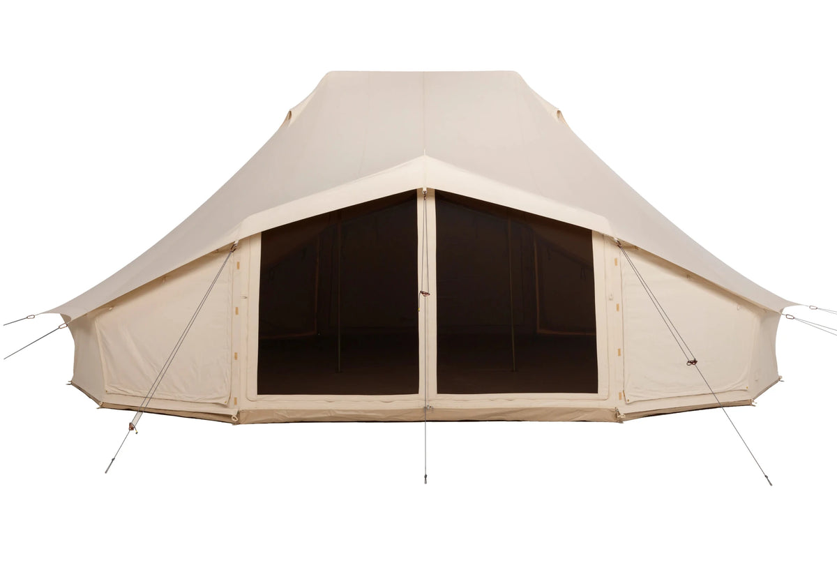 CanvasCamp Sibley Apex 720 Twin von vorne mit hochgerollter Tür und Moskitonetz im Eingang