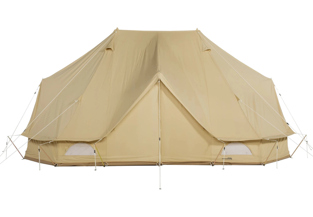 Sibley ProTech 600 Twin, Glockenzelt aus beigem Canvas mit zwei Zeltstangen, von vorne mit zwei Fenstern