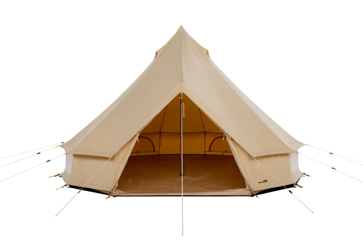 CanvasCamp Sibley Traveller 300 mit weit offener Tür und Blick auf den leeren Zeltboden innen