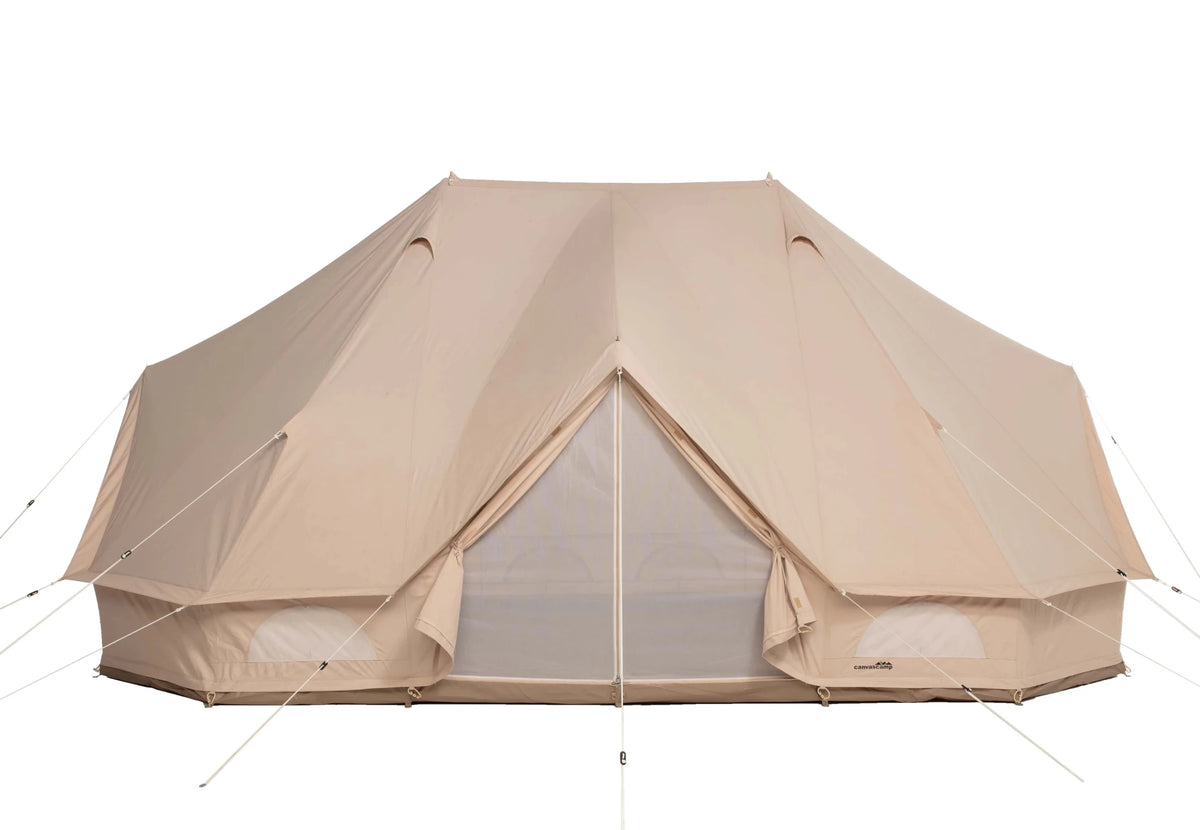 CanvasCamp Sibley Traveller 600 Twin von vorne mit offener Tür und geschlossenem Moskitonetz