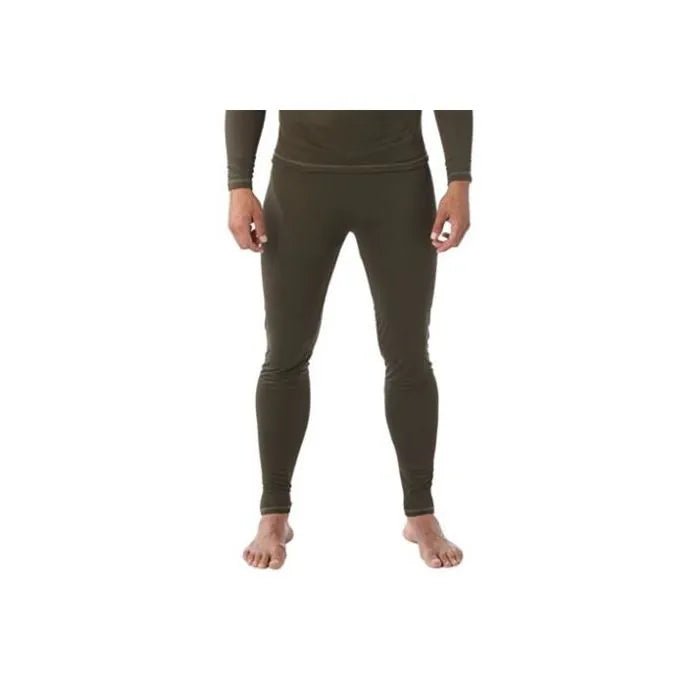 Stealth Gear Thermohose, lange Unterhose in dunklem Olivgrün, von einem Mann getragen