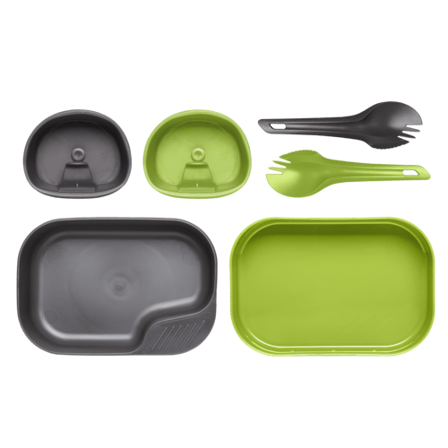 Wildo Camp-A-Box Duo in Grau und Limettengrün, mit einem Becher und Spork in jeder Farbe