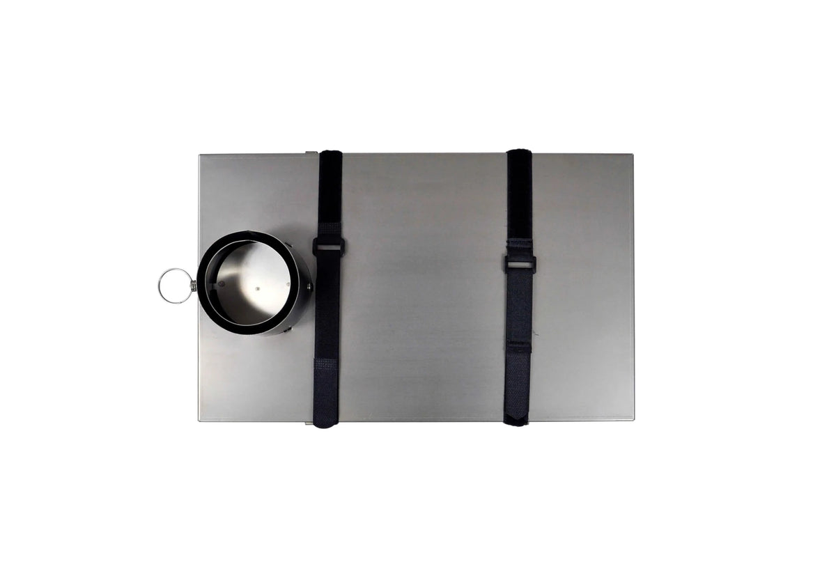 Winnerwell Fastfold Titan verpackt als flache Platte mit zwei schwarzen Gurten