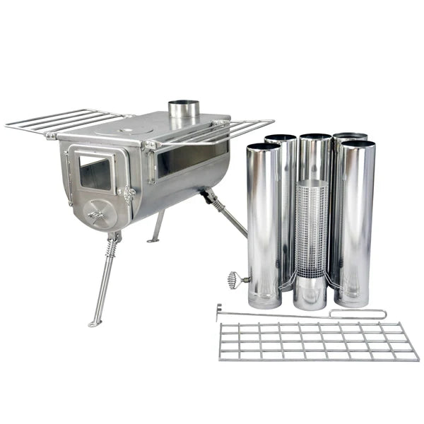Winnerwell Woodlander Double View mit ineinander geschobenen Schornsteinrohren und Rost